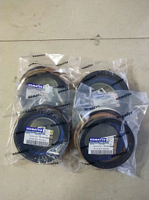 Komatsu PC 220-7 ����������� ������������� ������ ������ �� ���� 5200